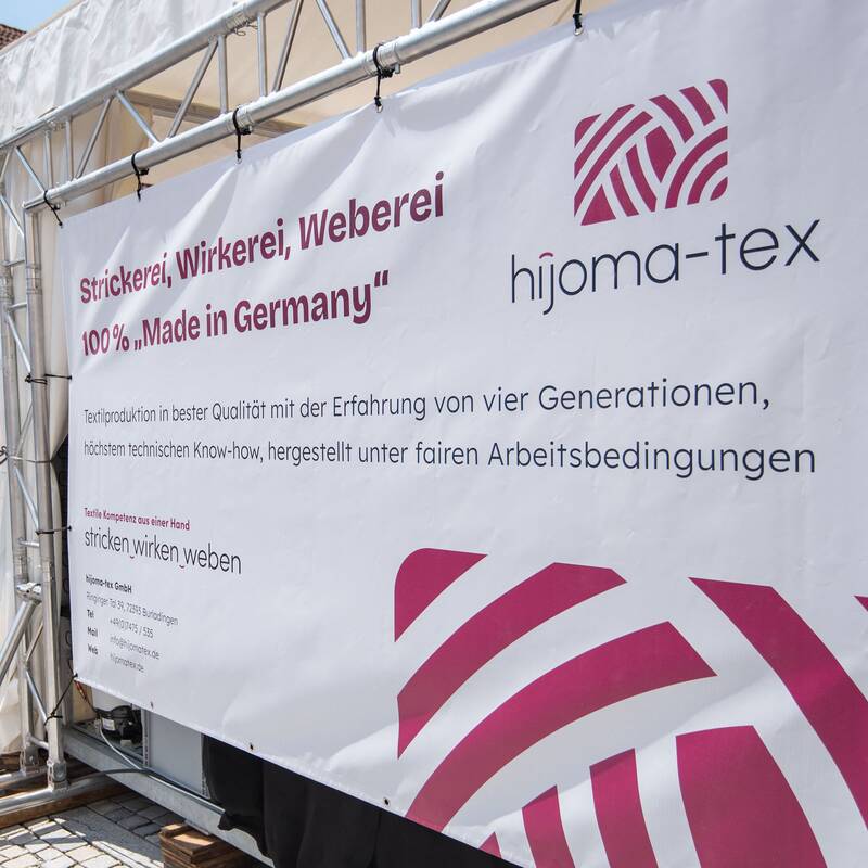 Foto eines gestalteten Werbebanners von hijoma-tex