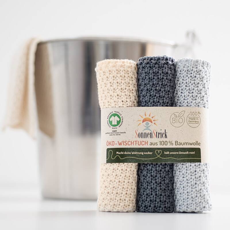Produktretusche gestrickter Wischtücher von Sonnenstrick mit Graspapierbandarole